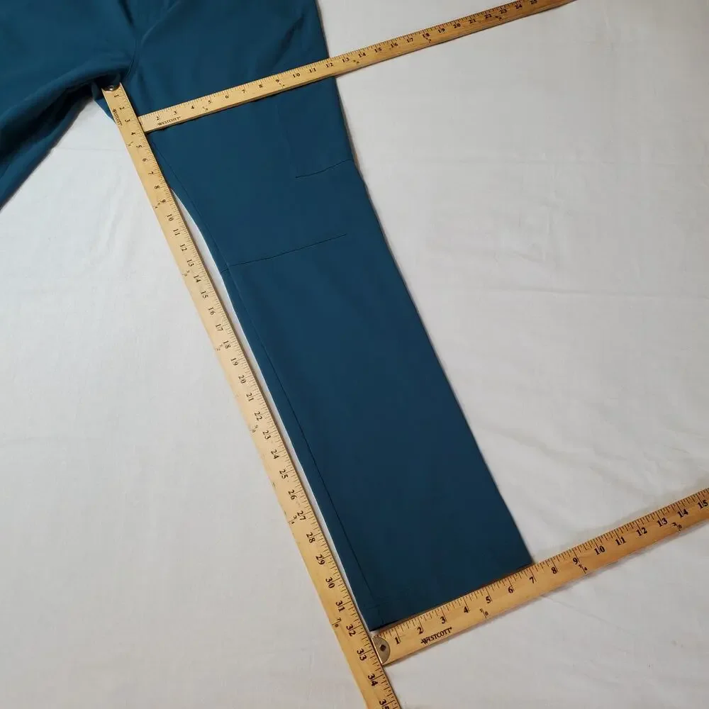 Figs Men's Size L Axim Cargo Scrub Straight Leg Pants Teal M22SW2010